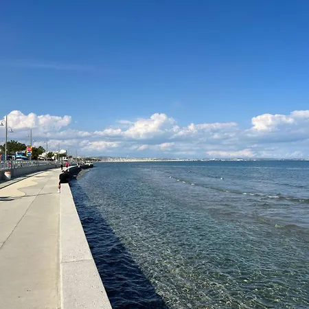 Daire Superb Seaview Flat, Prime Area *
