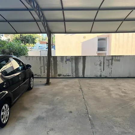 Apartmán Superb Seaview Flat, Prime Area Larnaca