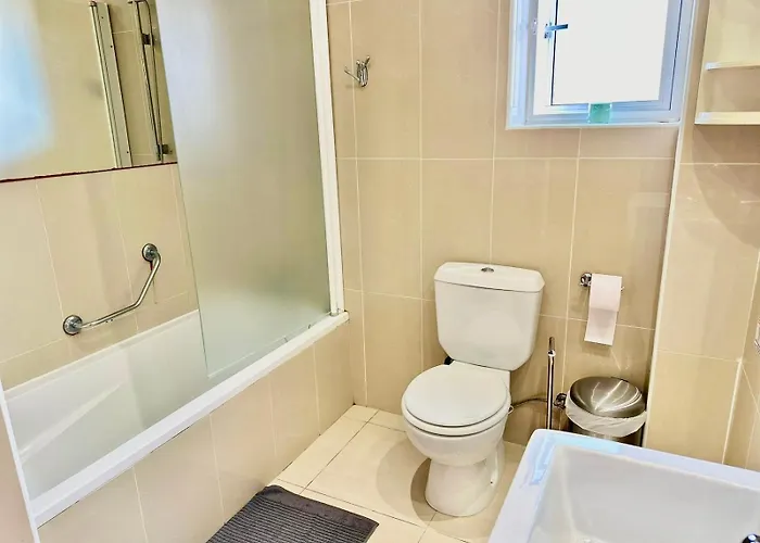 Superb Seaview Flat, Prime Area Apartmán *