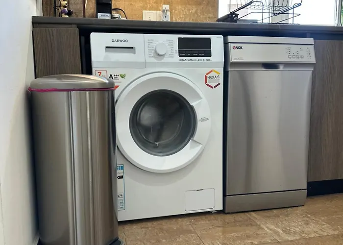 Apartmán Superb Seaview Flat, Prime Area Larnaca