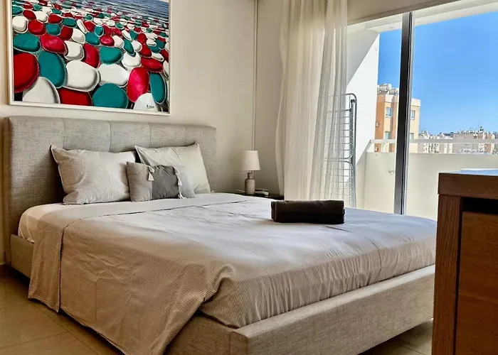 Superb Seaview Flat, Prime Area Apartmán